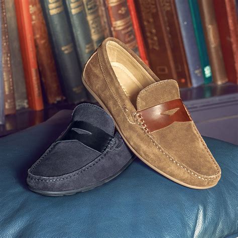 How To Wear Moccasin Shoes: History & Best Mocs .